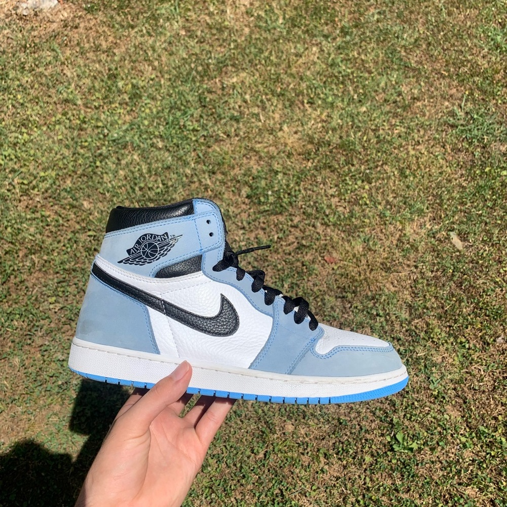 Jordan 1 High University Blue (UNC) Size 10 US men.